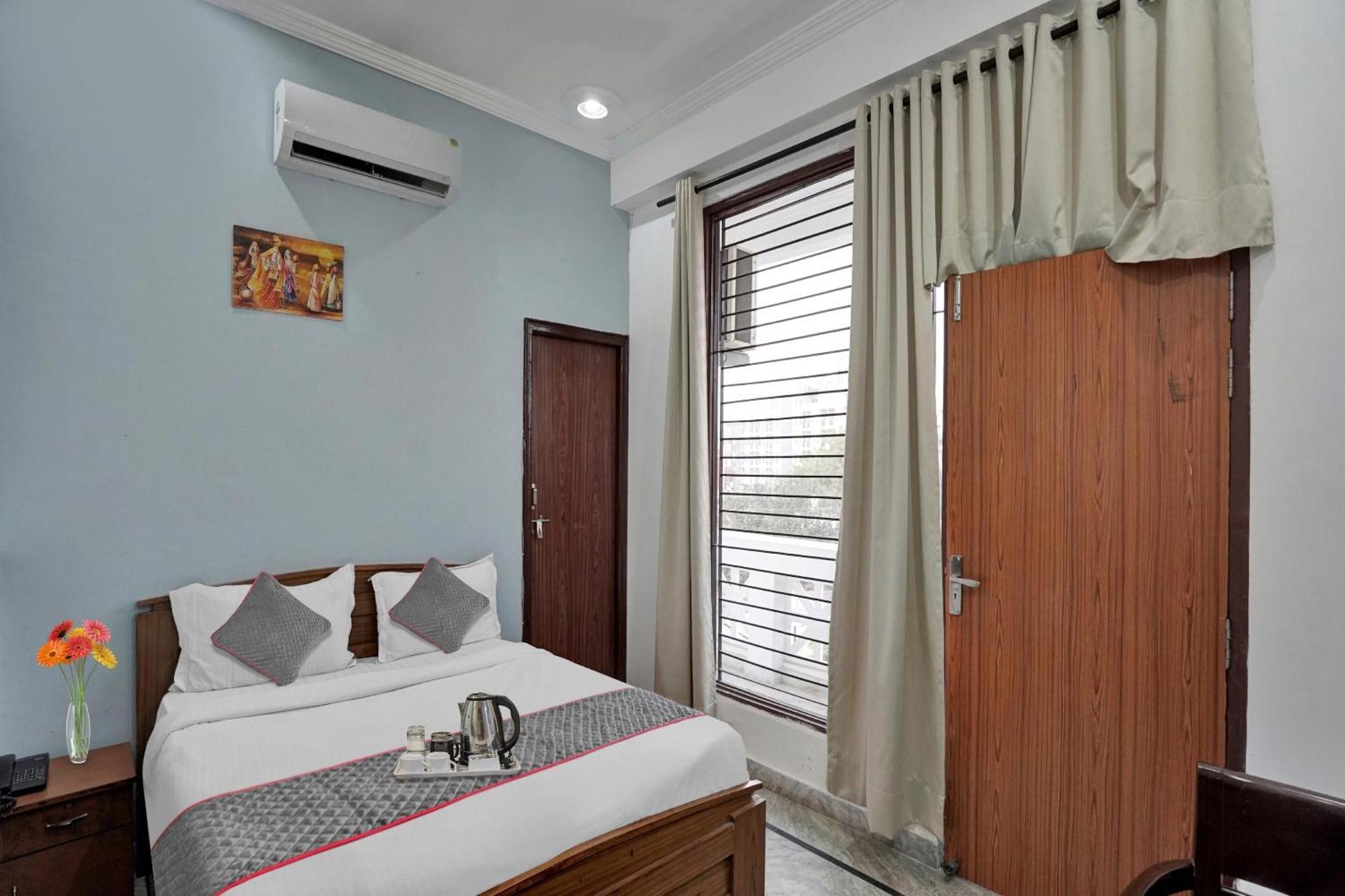 Collection O Samira Residency Near Botanic Garden Of Indian Republic Hotel Noida Exterior foto