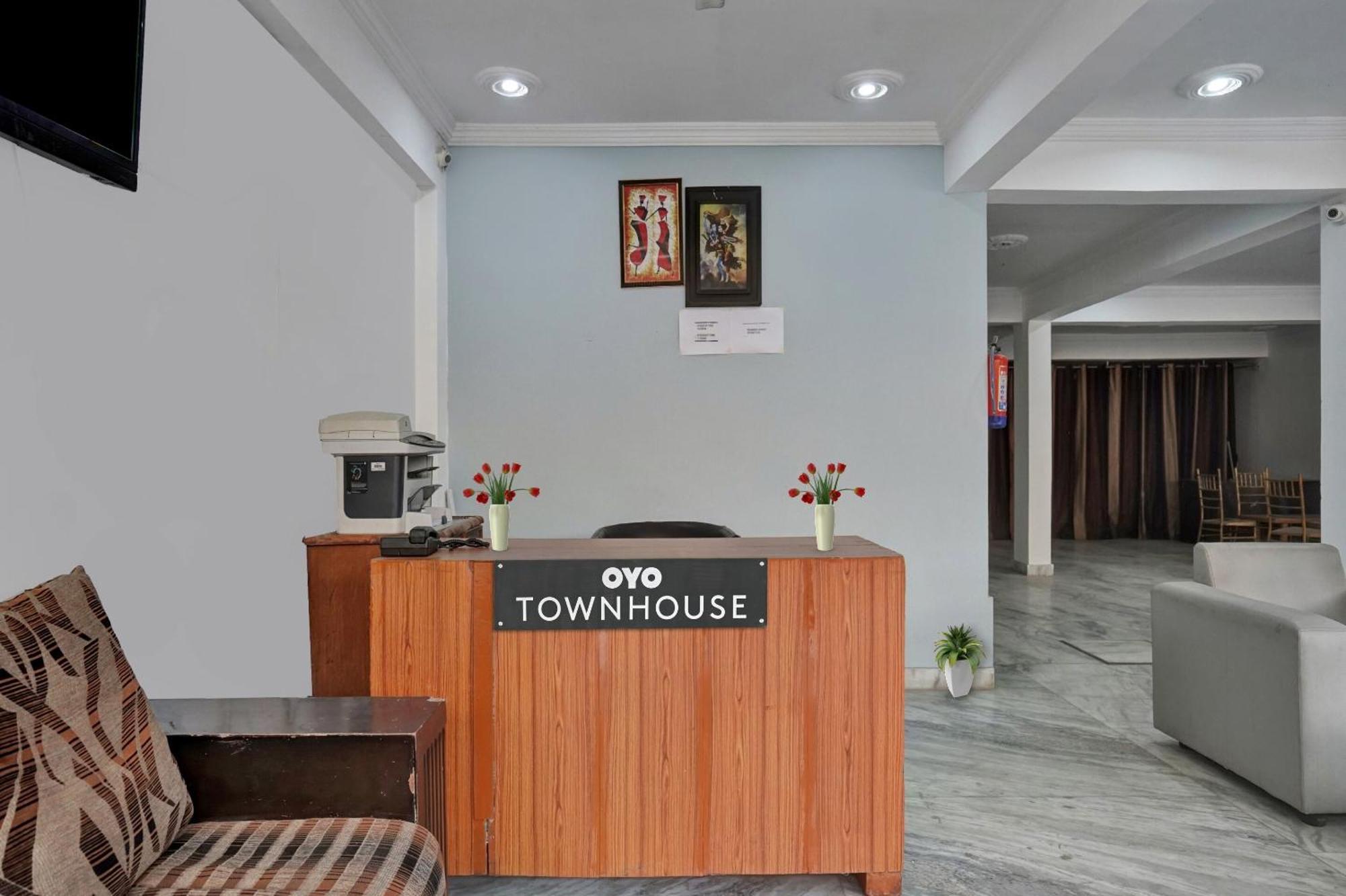 Collection O Samira Residency Near Botanic Garden Of Indian Republic Hotel Noida Exterior foto